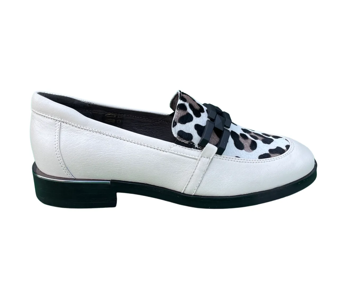 83502 Gaby Winter White Loafer