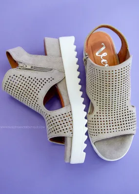 Amy Wedge Sandals by Very G - Light Grey