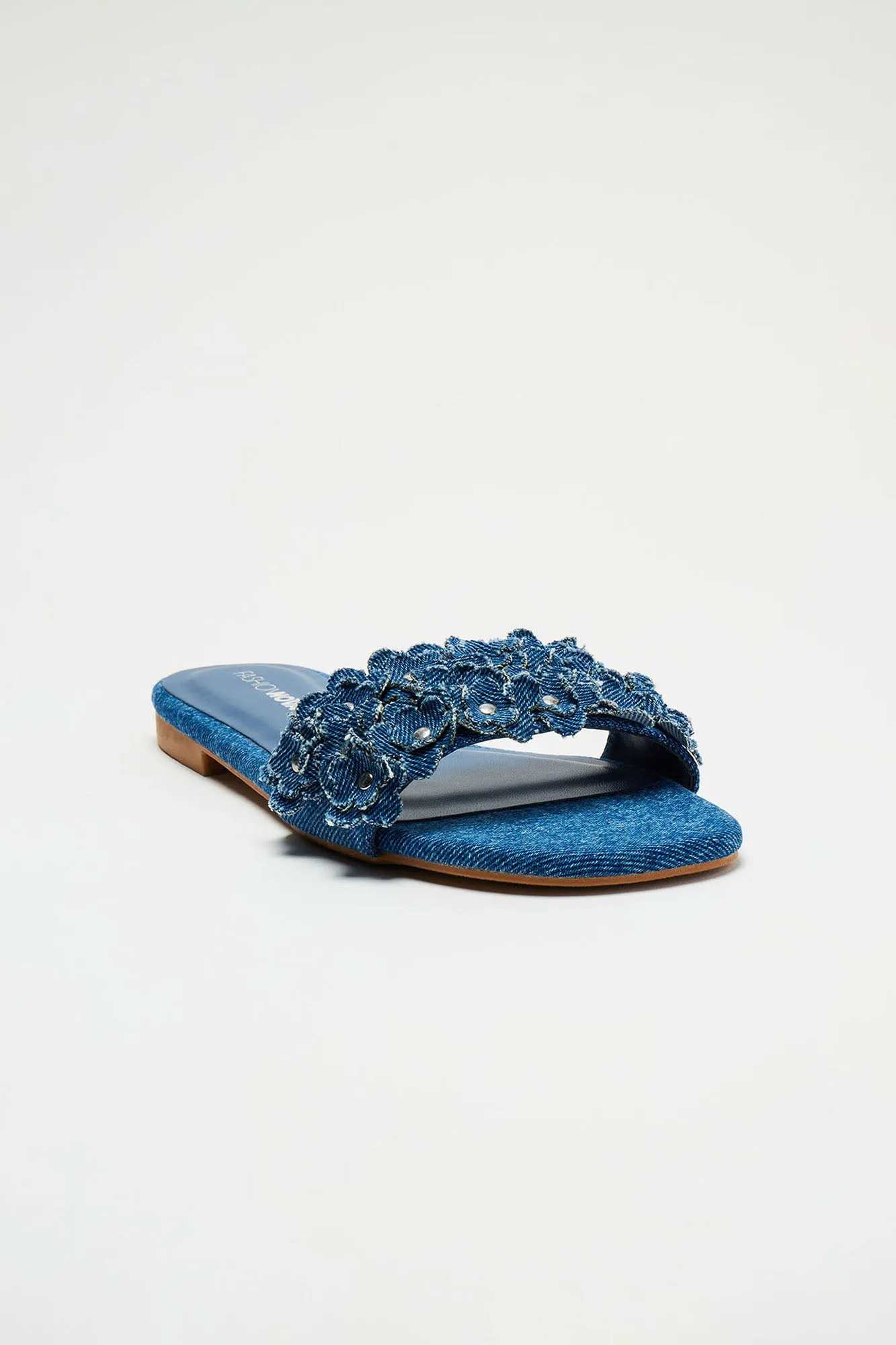 Kendrie Flower Sandals - Denim