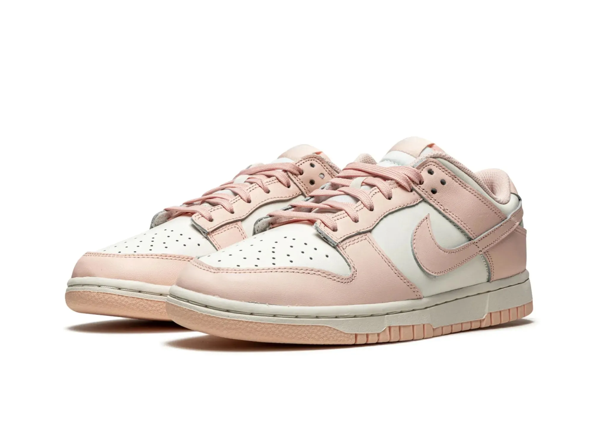 Nike Dunk Low "Orange Pearl"