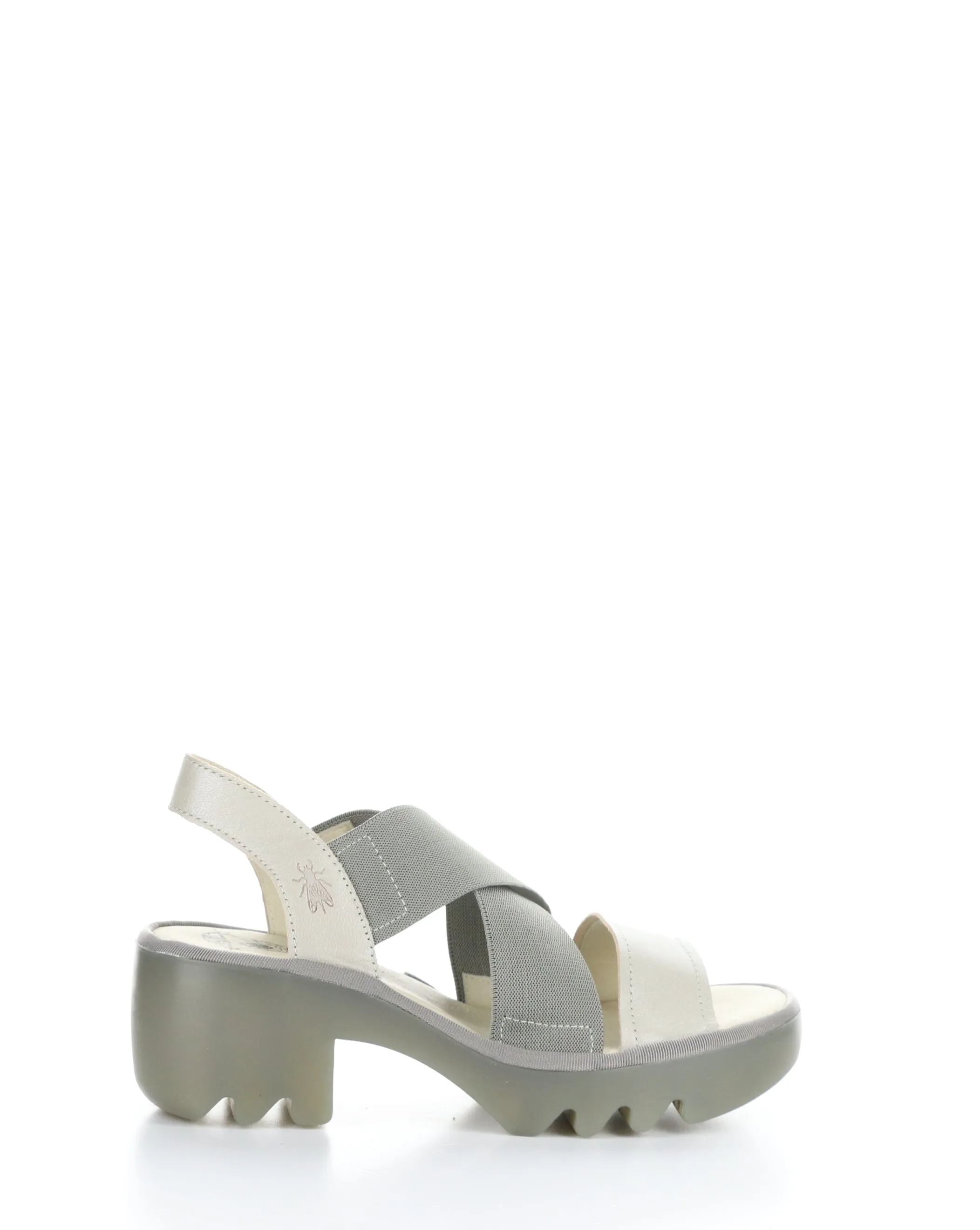 TAJI502FLY 004 SILVER Round Toe Sandals